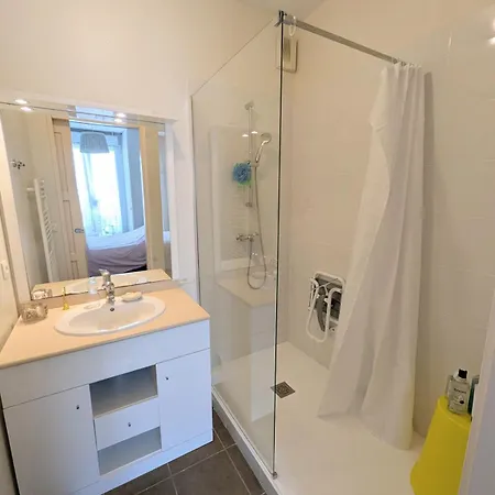 Lumineux Centre Avec Parking Et Loggia Bordeaux