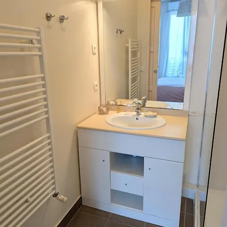 Lumineux Centre Avec Parking Et Loggia * Bordeaux